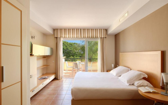 Elviria Hills Living