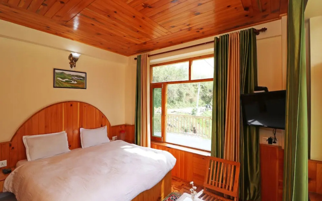 OYO 13715 Home Stay River View Manali