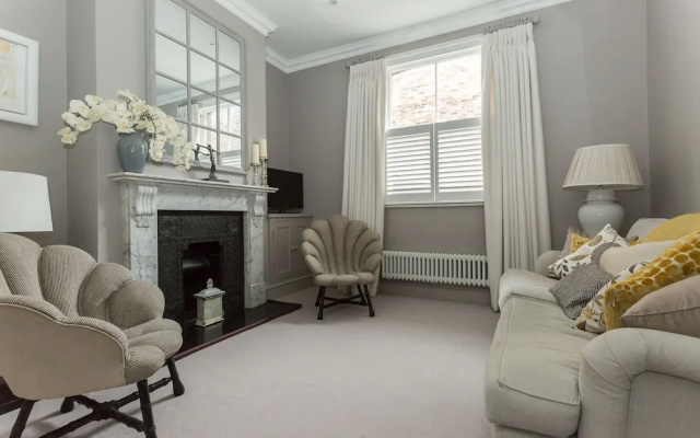 Beautiful 2 Bed Terrace House In Camden