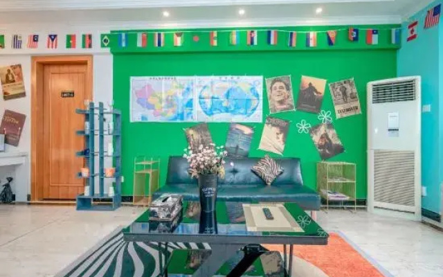 Reverse Time Youth Hostel (Nanjing Station South Square Branch)