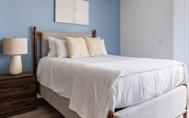 Landing Furnished Apartments near Golden Gate
