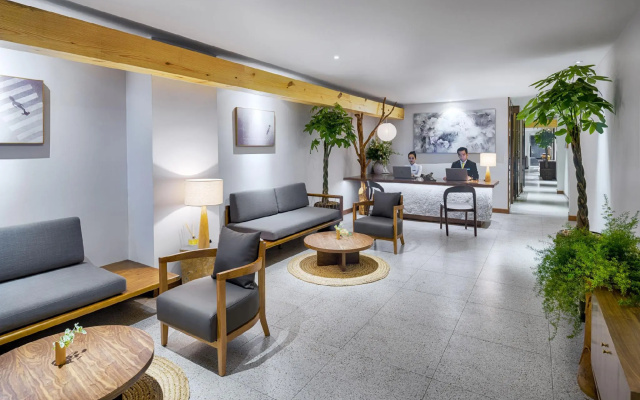 Silverland Min Hotel