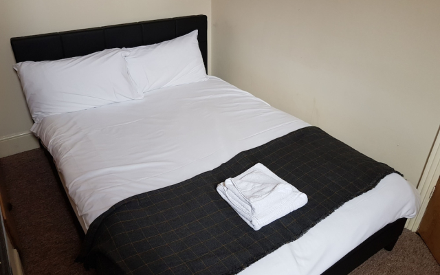 Liss Budget Rooms