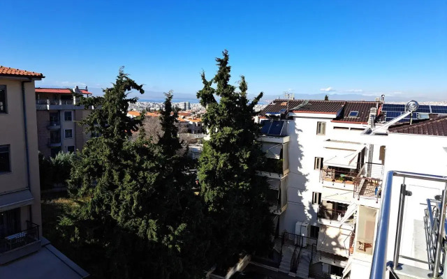 Όμορφο διαμέρισμα- σοφίτα με υπέροχη θεα