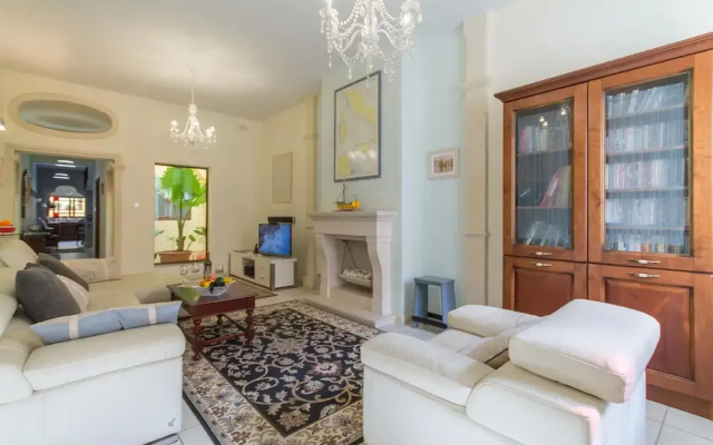 Well Located Cozy House Courtyard Kalka