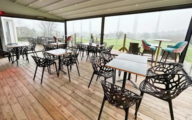 Welbeck Manor and Golf