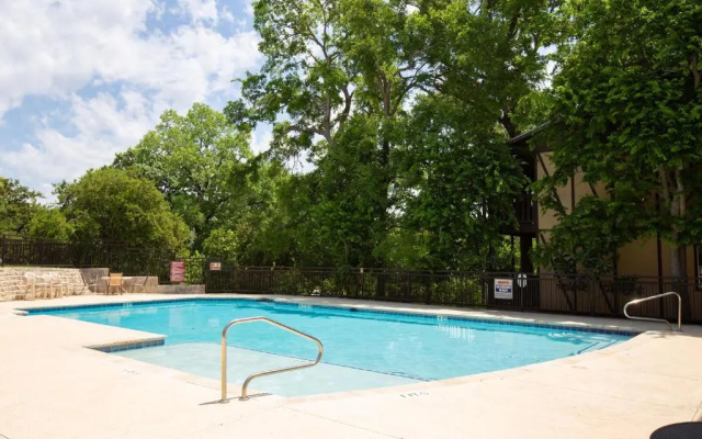 Condo de Comal CW C101