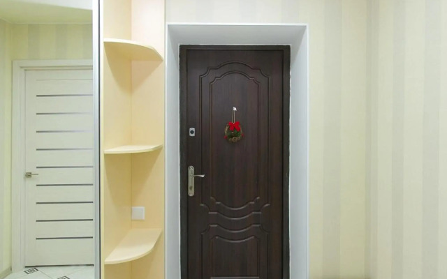 APARTlUX