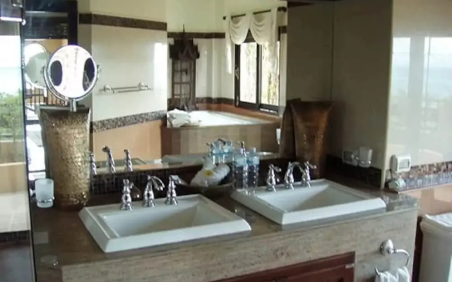 5 Bedroom Oceanview Pool Villa