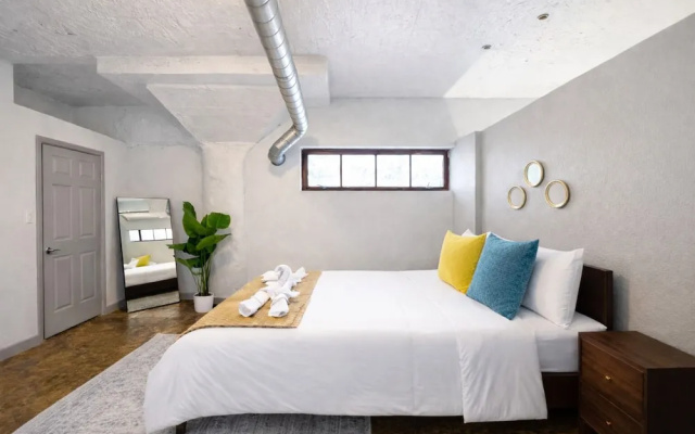 Cold Storage by Stylish Stays