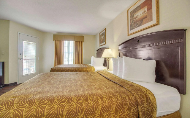 MainStay Suites Texas Medical Center/Reliant Park