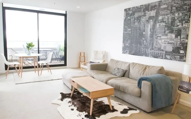 Modern 2 Bedroom Apartment in Melbourne's Northcote