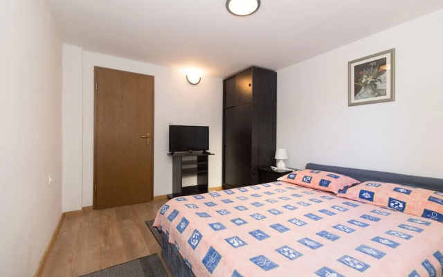 Apartments Jaksa
