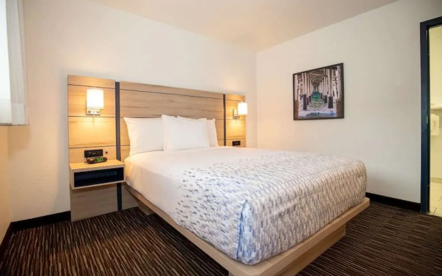 Orange Grove Inn