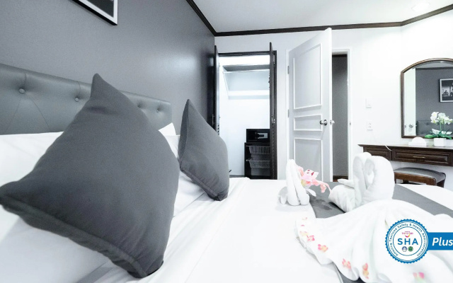 Yellow Ribbon Hills, Boutique Suites