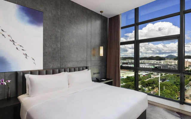 Mercure Shenzhen Pinghu