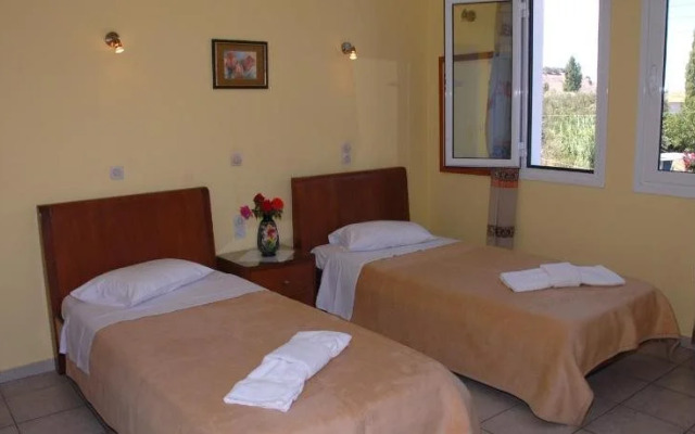 Lakis Studios
