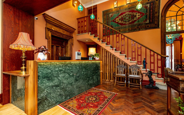Limehouse Library Hotel