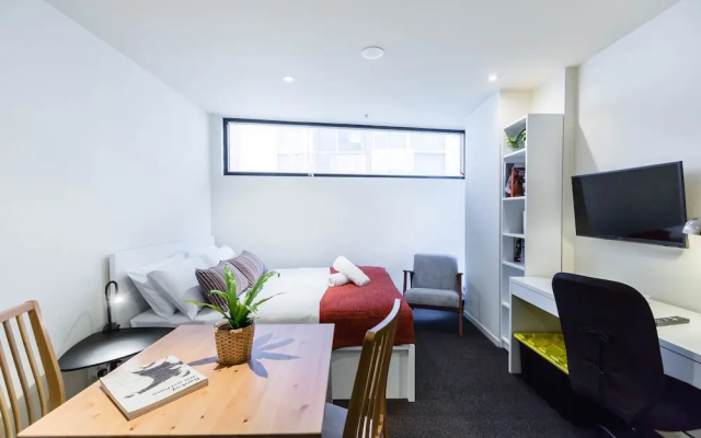 EMILY, Carlton Studio Apartment