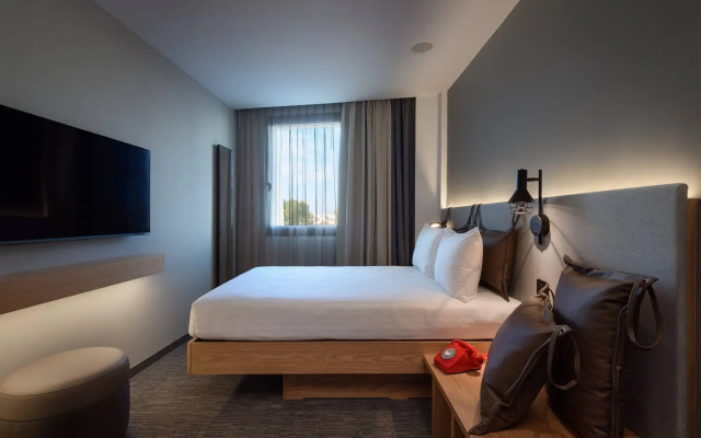 Moxy Lisbon City