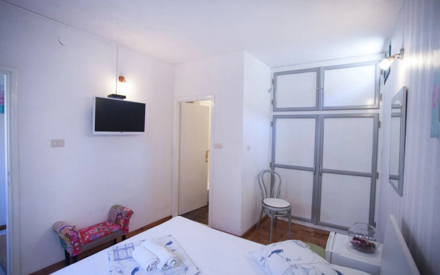 Guesthouse Ana Trogir Old Town