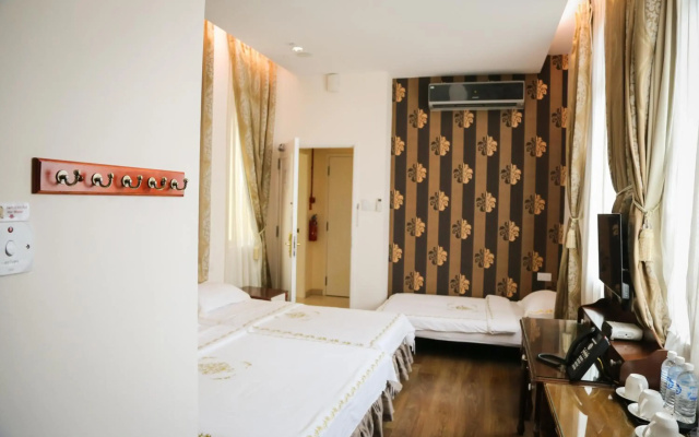 Jayleen 1918 Hotel