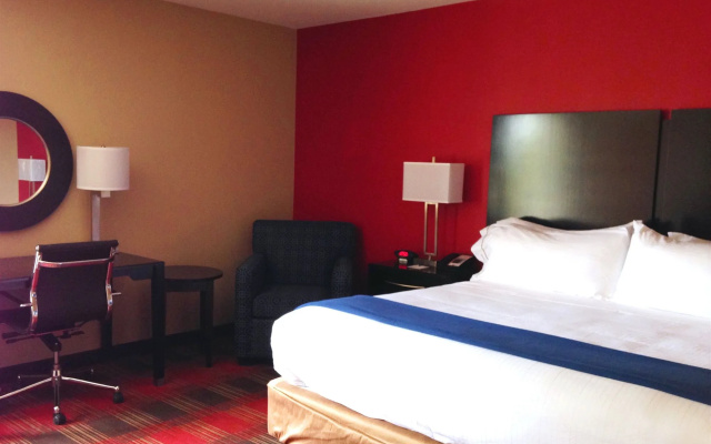 Holiday Inn Express & Suites Jackson Downtown - Coliseum by IHG