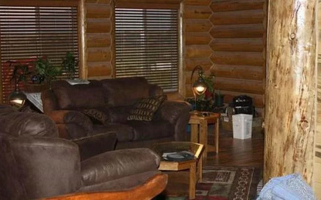 Bear In The Bed and Breakfast