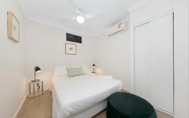 The Strand - 2BR Unit with Wifi and Beach