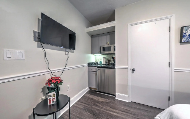 Great Value South End Studio!