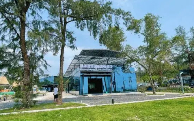Lanhai Yijing Sea View Resort Hotel