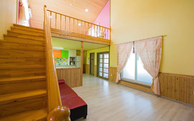 Ganghwa Pink House Pension
