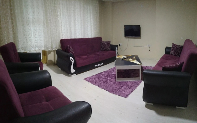 H&M House Butik Otel