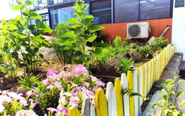 Laoshan District Yihai Beili Accommodation Service Center