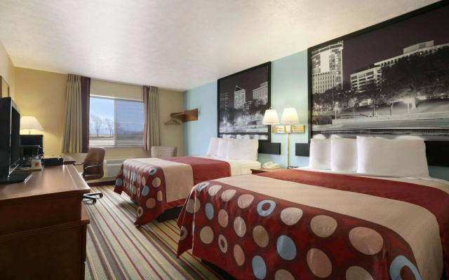 Super 8 by Wyndham Park City/North Wichita Area