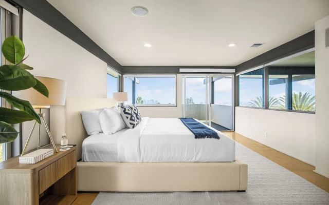 Solara Point - Sunset to Skyline With Pool & Epic Views