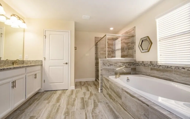 6-Bedroom Villa in Davenport 1517MB