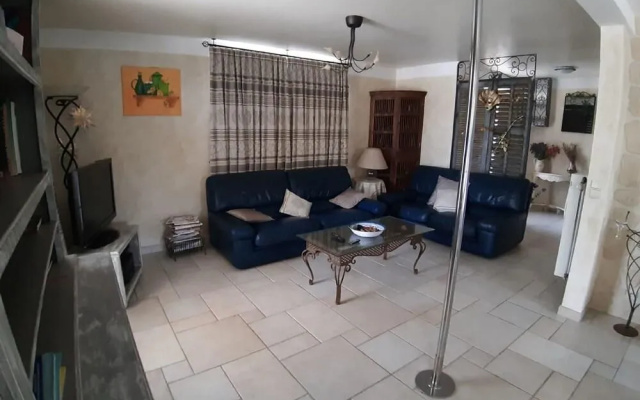 Lavish Villa in Carpentras With Private Swimming Pool