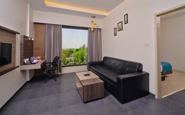Pride Biznotel Manjusar