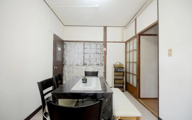 Samurai Apartment