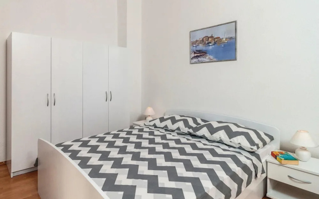 Awesome Home in Omis With Wifi and 6 Bedrooms
