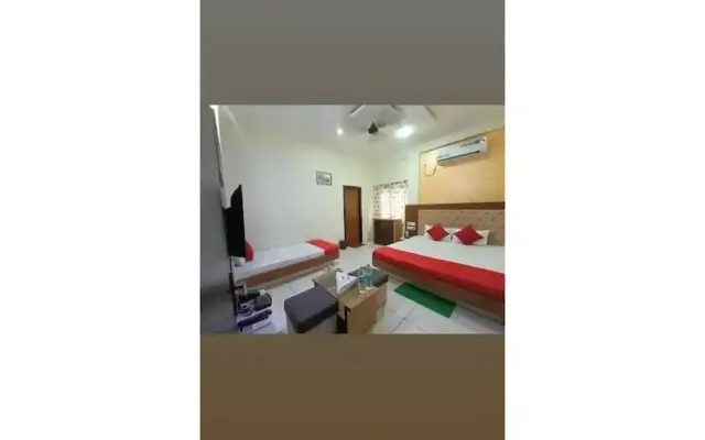 Hotel Shree Rajrajeshwar Palace