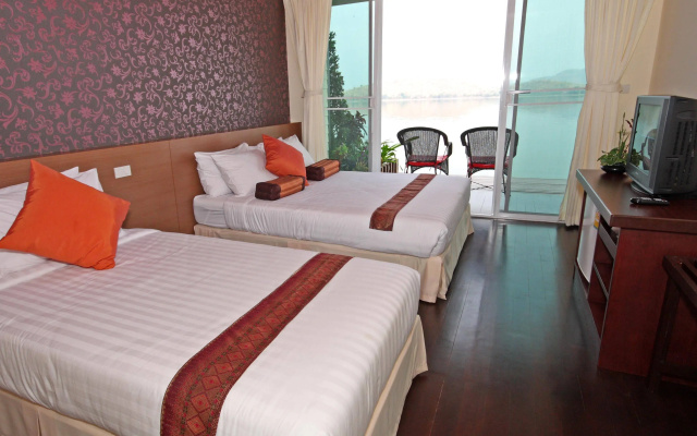 Raya Buri Resort