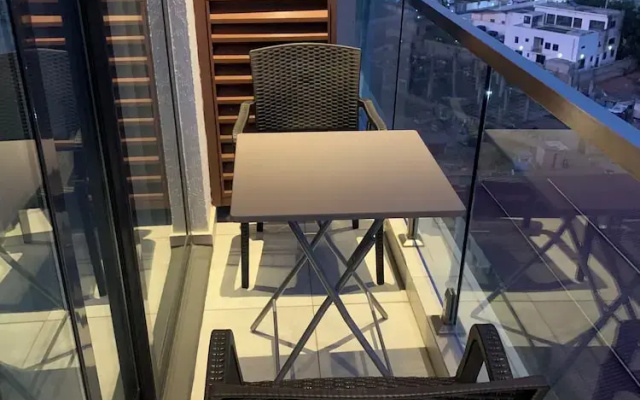 The City Landing Apartment The Signature