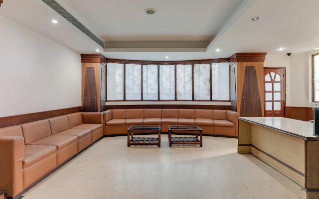 Capital O 78695 Ambarish Grand Residency