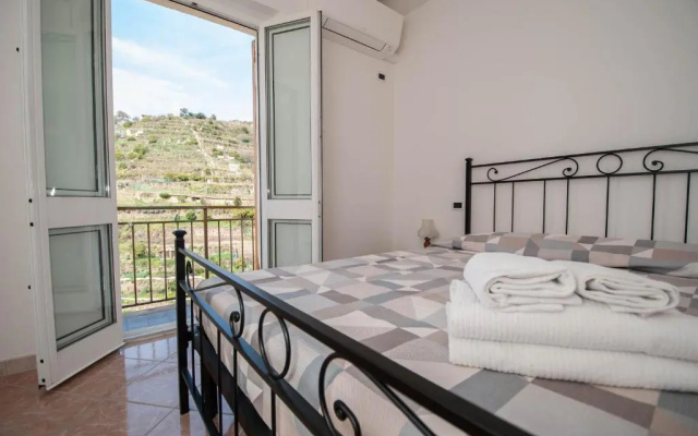Luxury Seaview Apartments Manarola by Arbaspaa