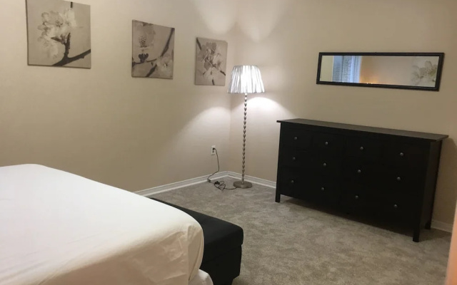Pelicanstay in Churchill Meadows