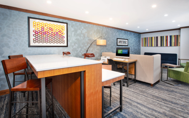 Holiday Inn Express & Suites Buffalo by IHG