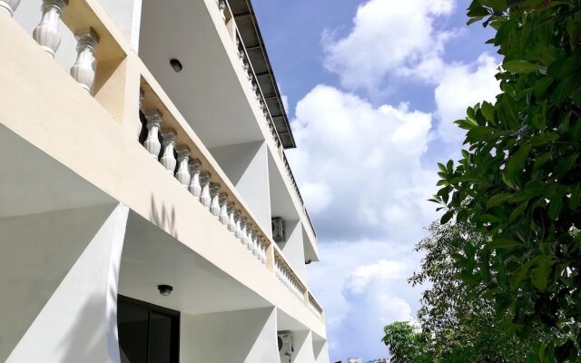 Отель Natural Mystic Patong Residence вид на фасад