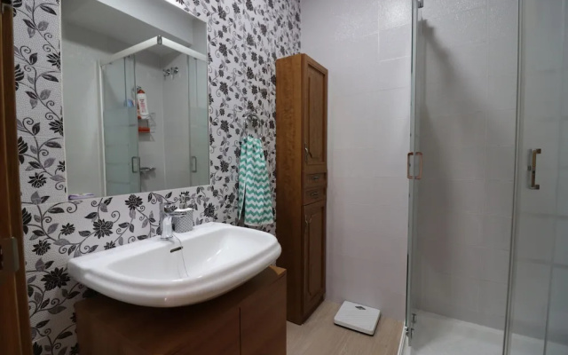 1117 Villa Gamor